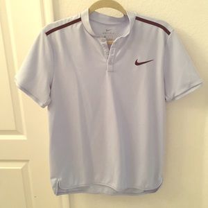 Men’s blue dry fit Nike tennis shirt